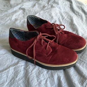Women’s Lillian Platform Oxford in Maroon Suede